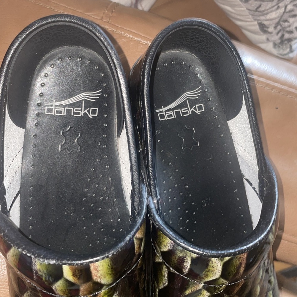 Dansko Green Snake Print Clogs Size 6.5-7 - image 6